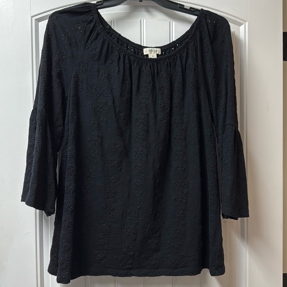 Off the Shoulder- Bell Sleeve - Eyelet Top - Picture 3 of 6